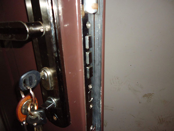 屯脚镇防盗门换锁芯注意事项